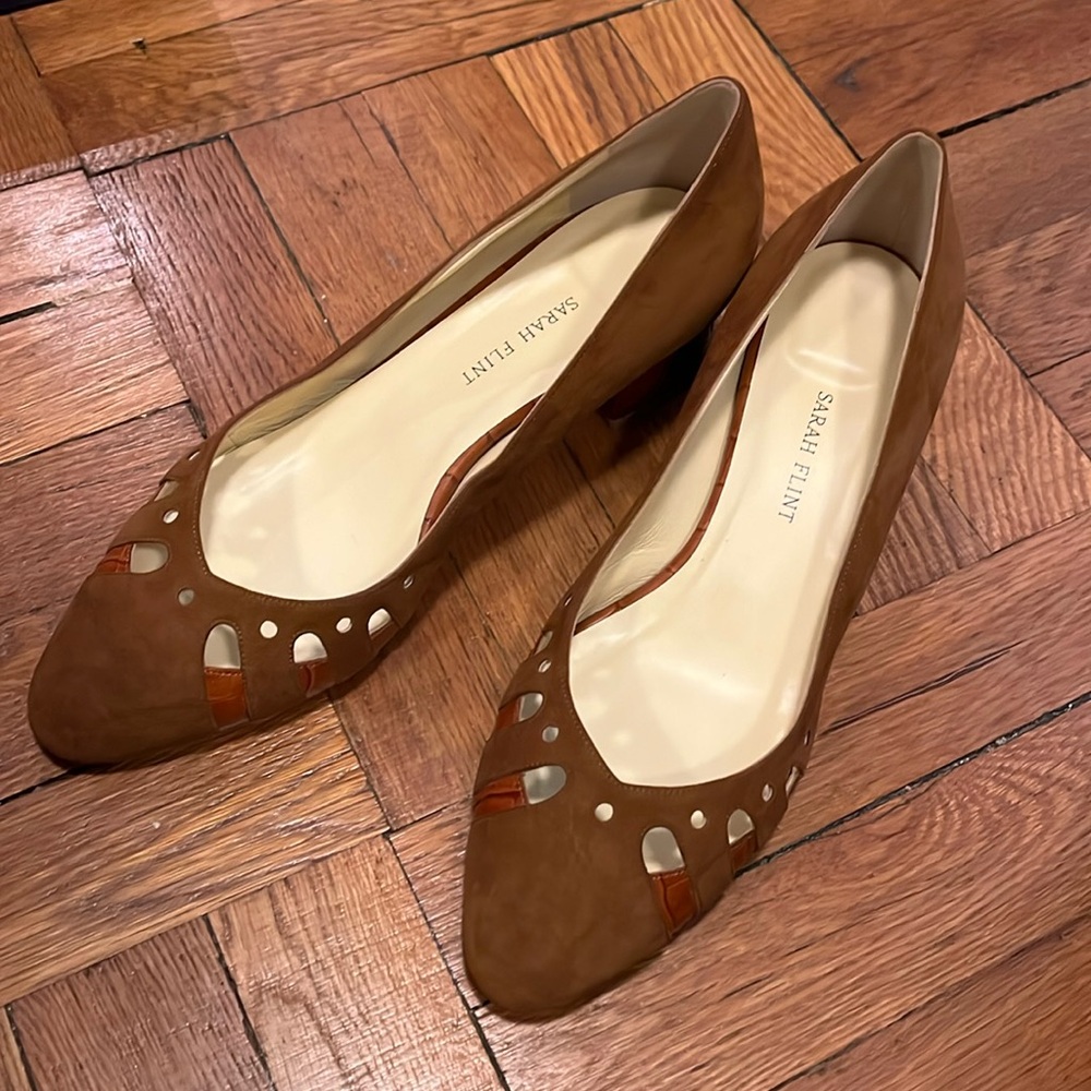 Brand NIB Sarah Flint Shellie in Cognac Suede size IT 42/US 11